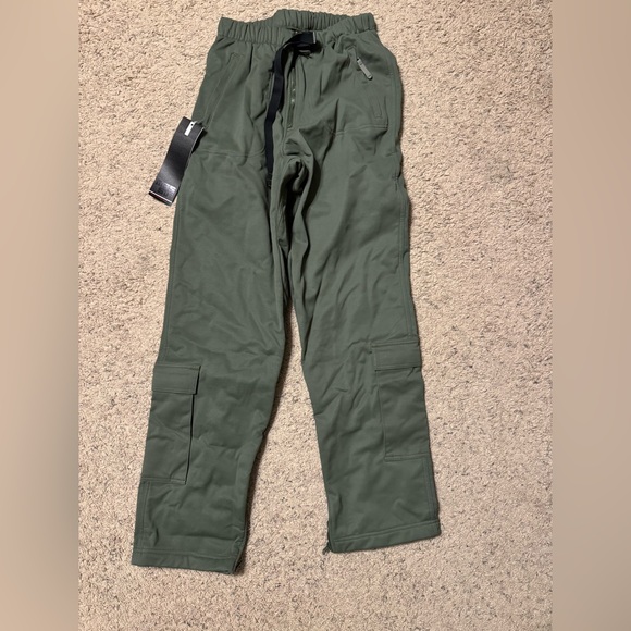 Massif elements pants navair NWT